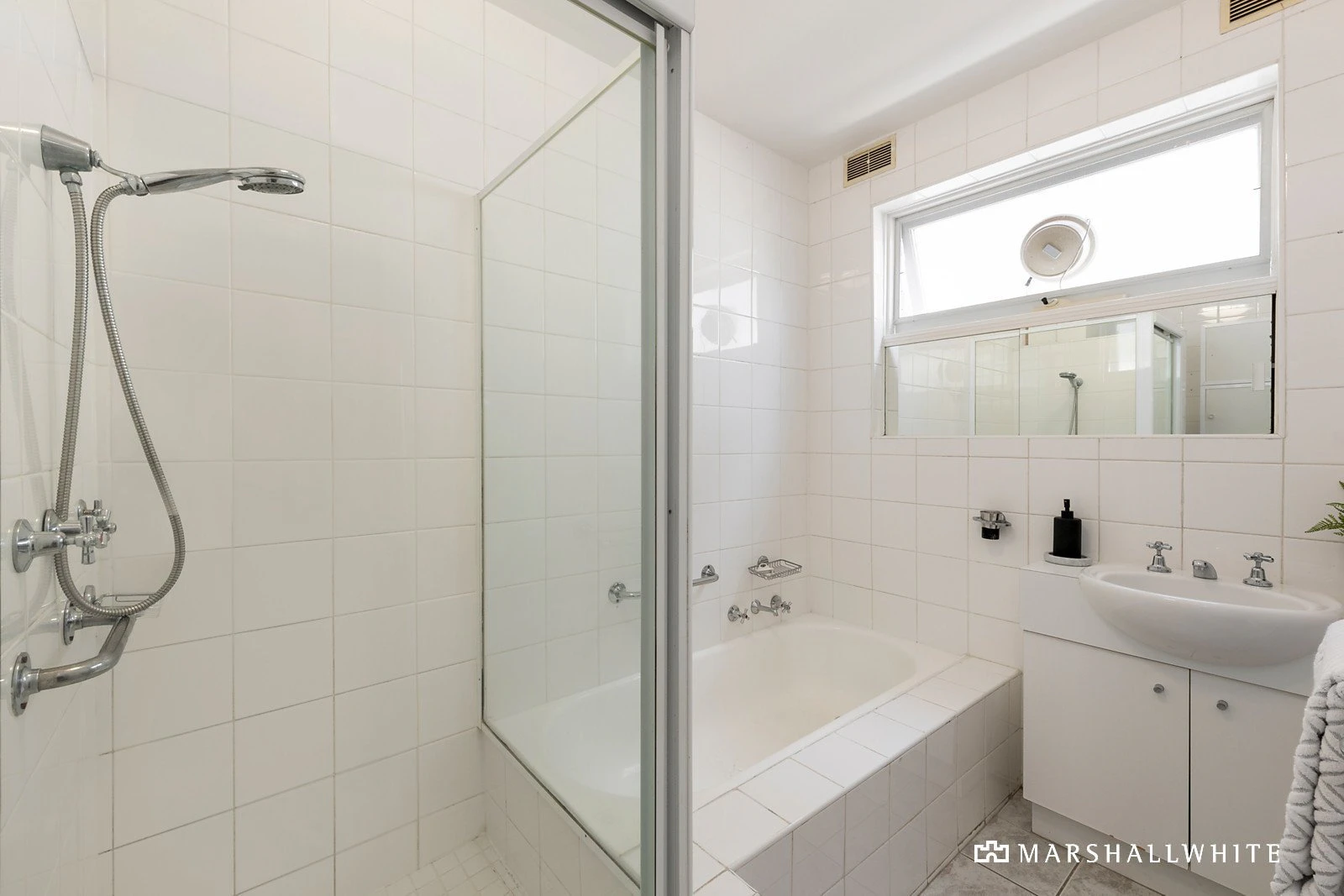 1/56 Westbury Street, St Kilda East, VIC