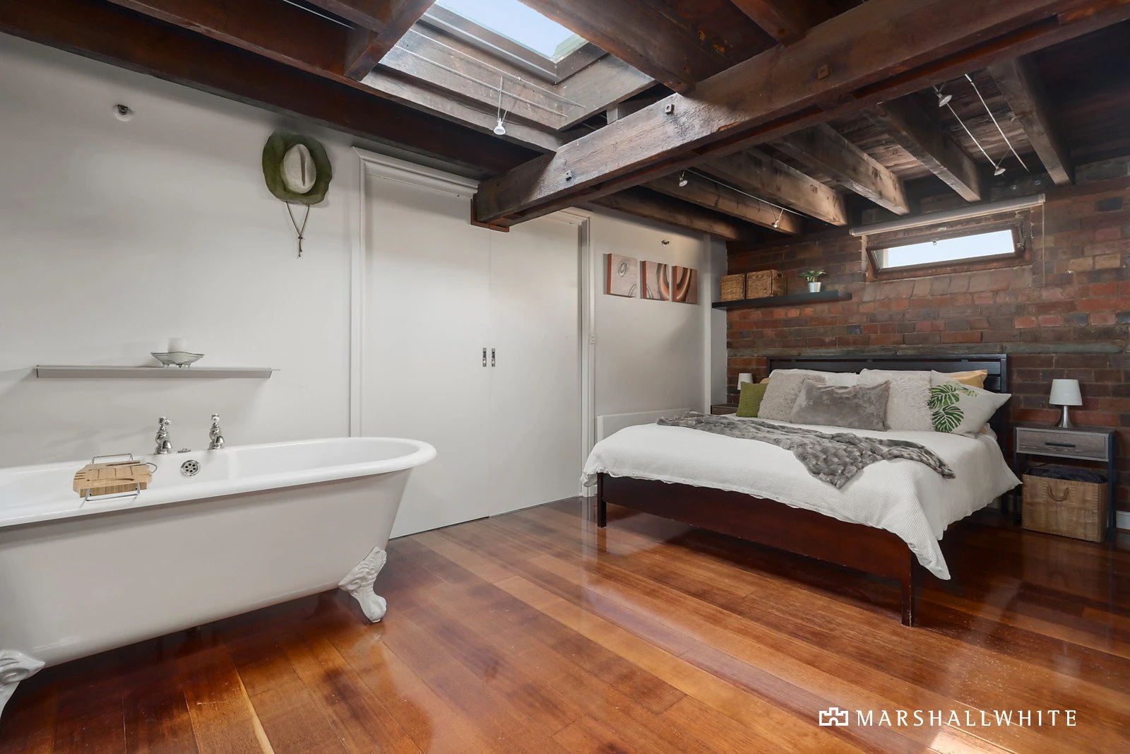 17 Wiltshire Drive, Kew, VIC