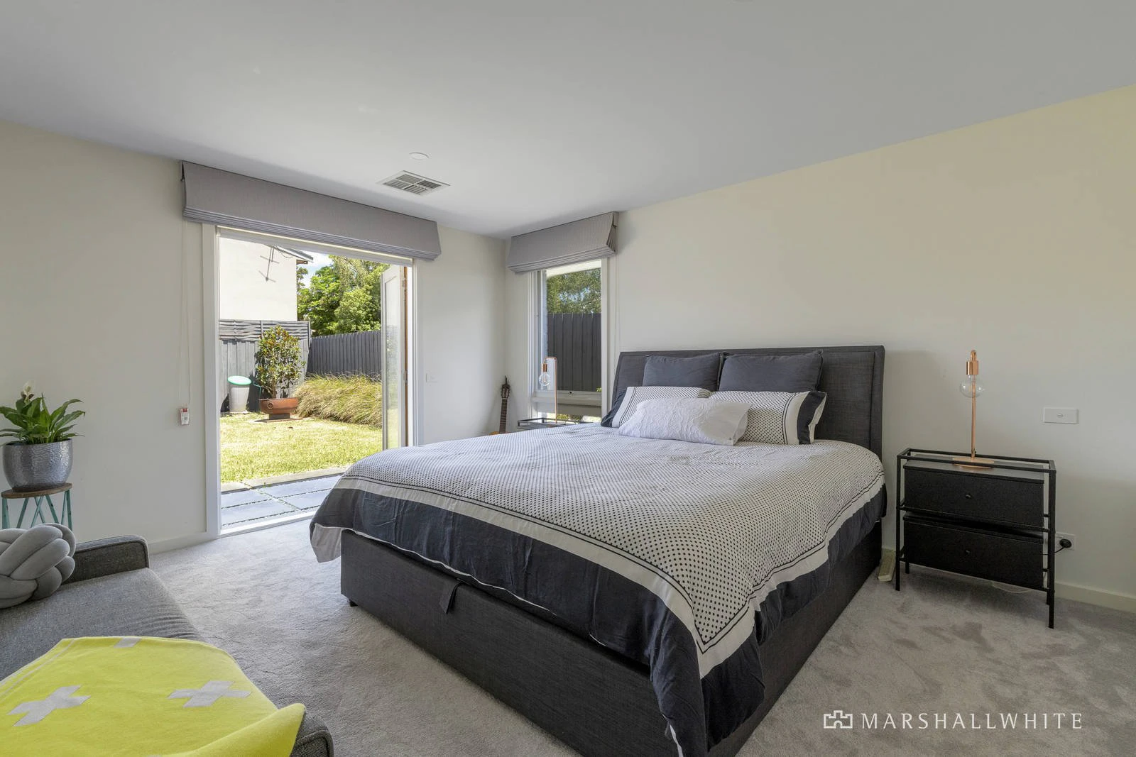 14 Tasman Close, Wantirna South, VIC