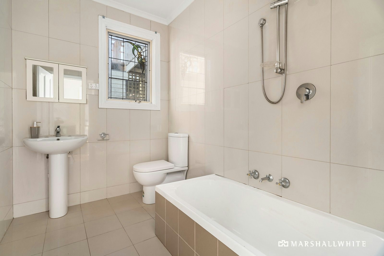 17 Edgevale Road, Kew, VIC