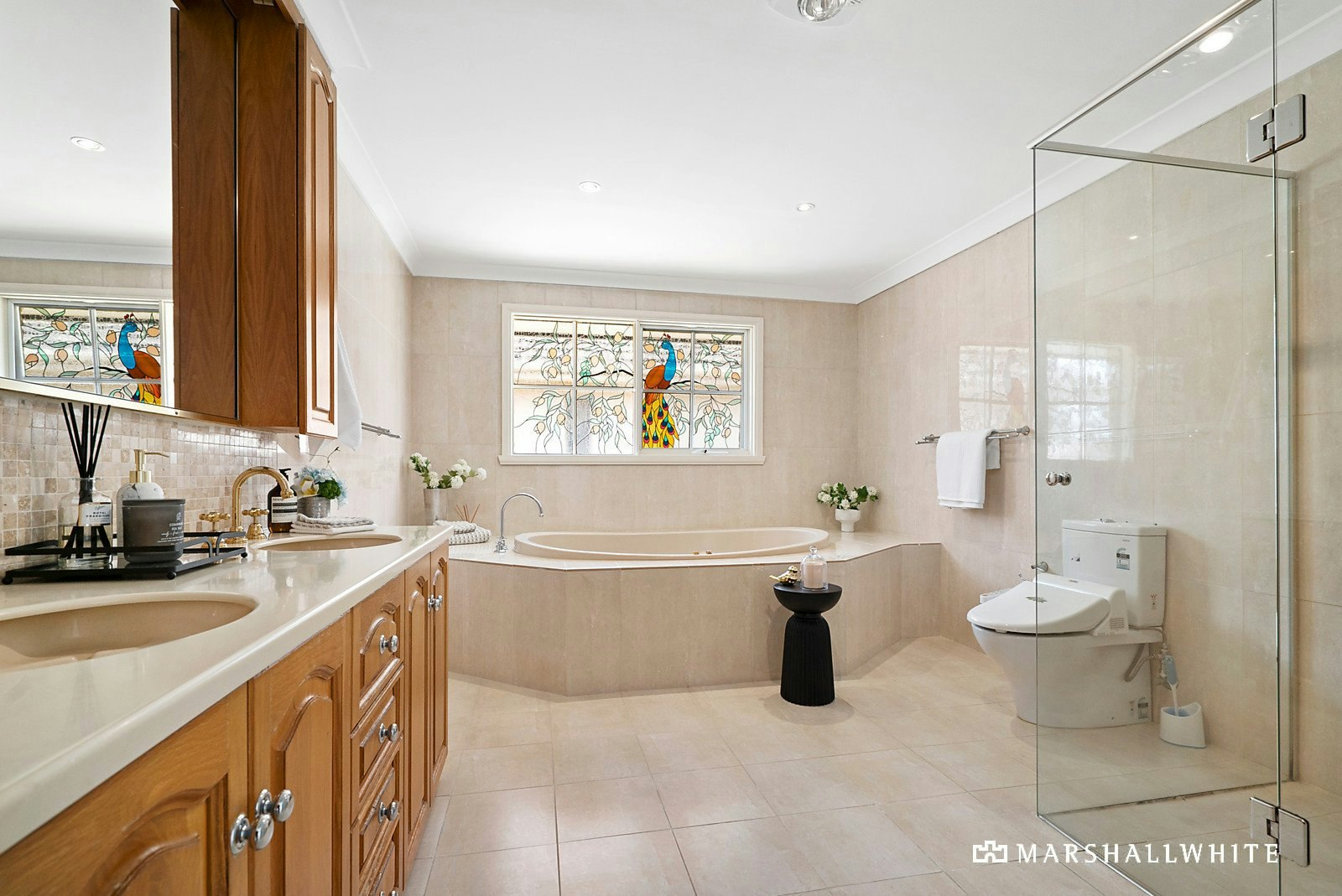 9A Marshall Avenue, Kew, VIC