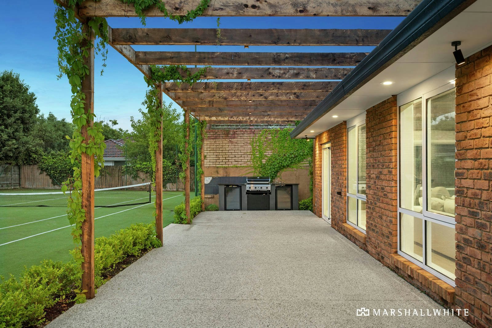 9A Marshall Avenue, Kew, VIC