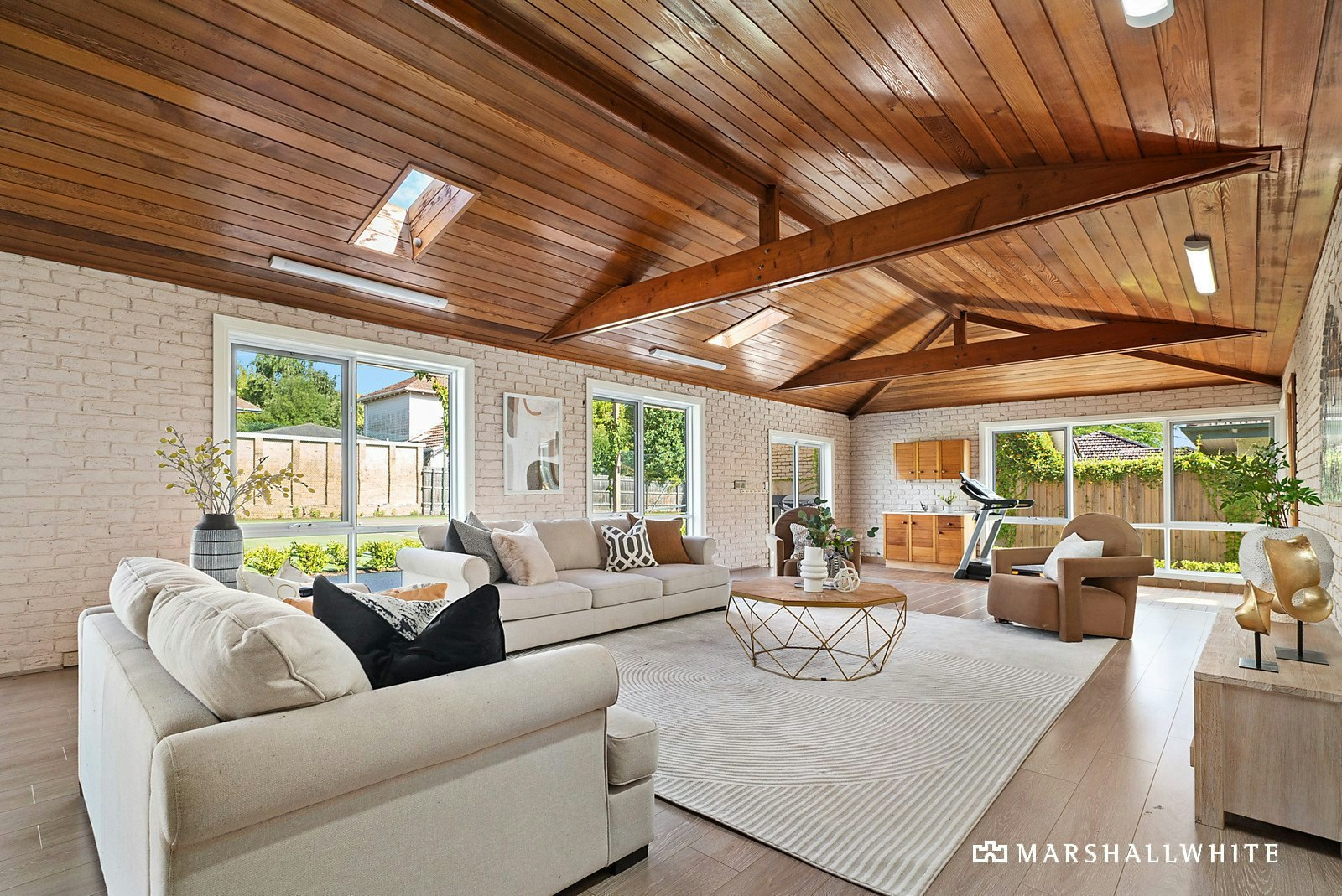 9A Marshall Avenue, Kew, VIC