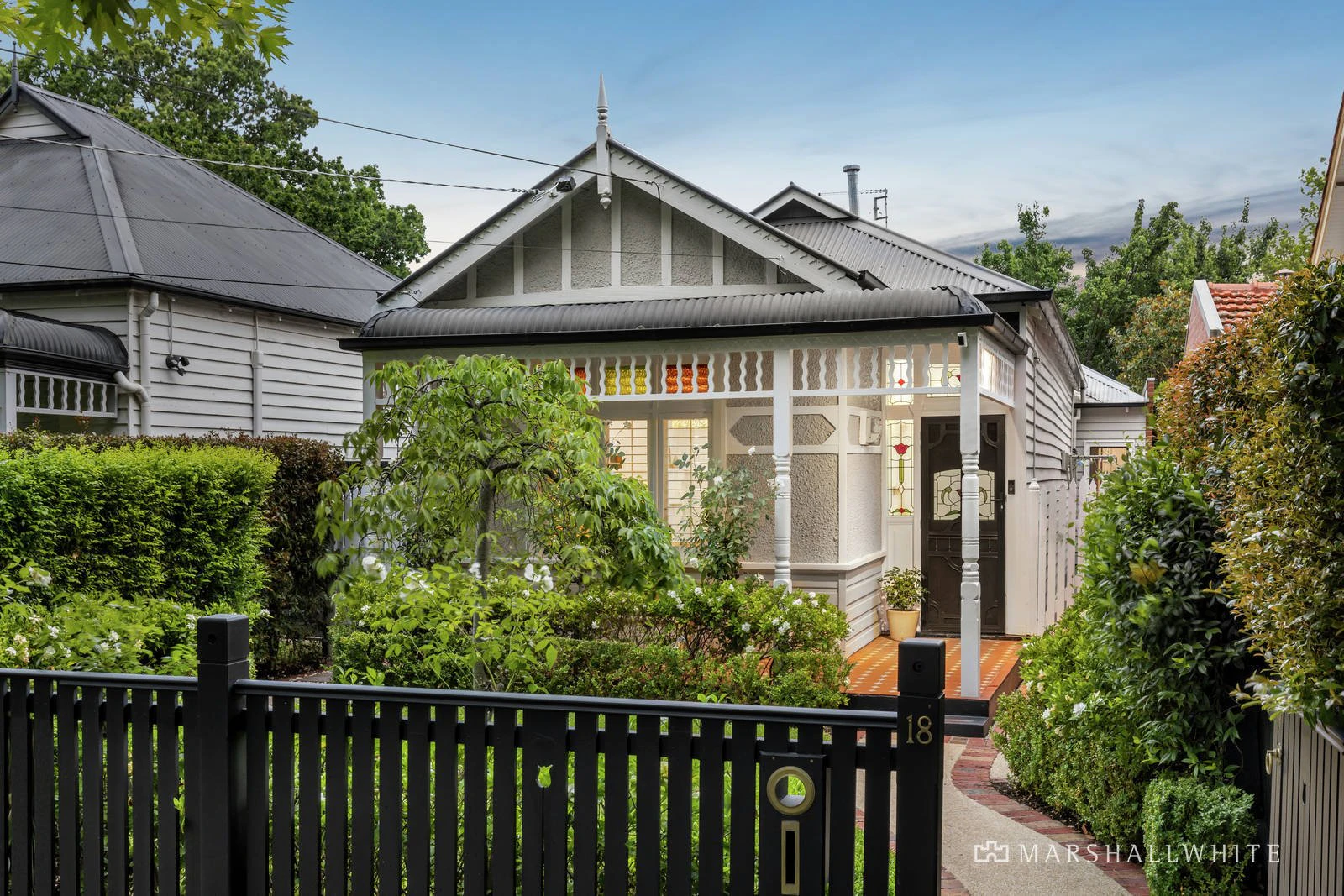 18 Moama Road, Malvern East, VIC