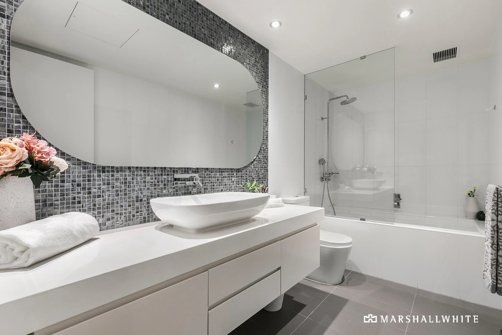 10/8 Cobden Street, Kew, VIC