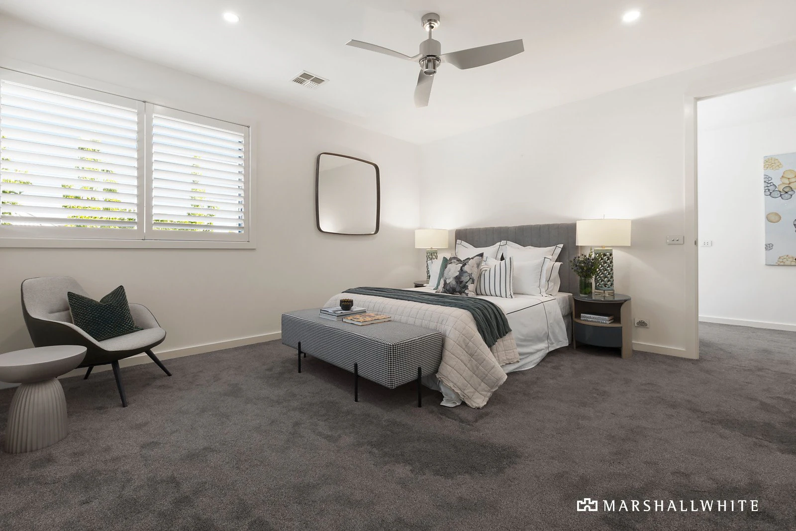2/27 Faversham Road, Canterbury, VIC