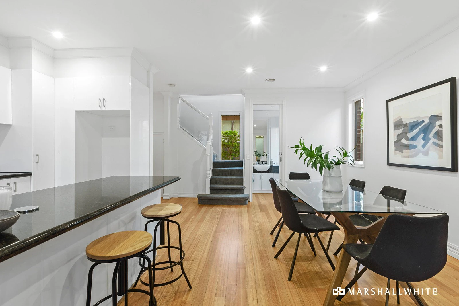 2/305 St Kilda Street, Brighton, VIC