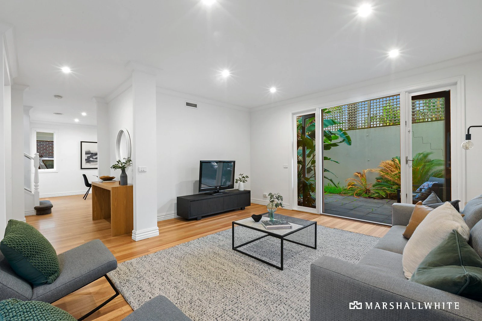 2/305 St Kilda Street, Brighton, VIC