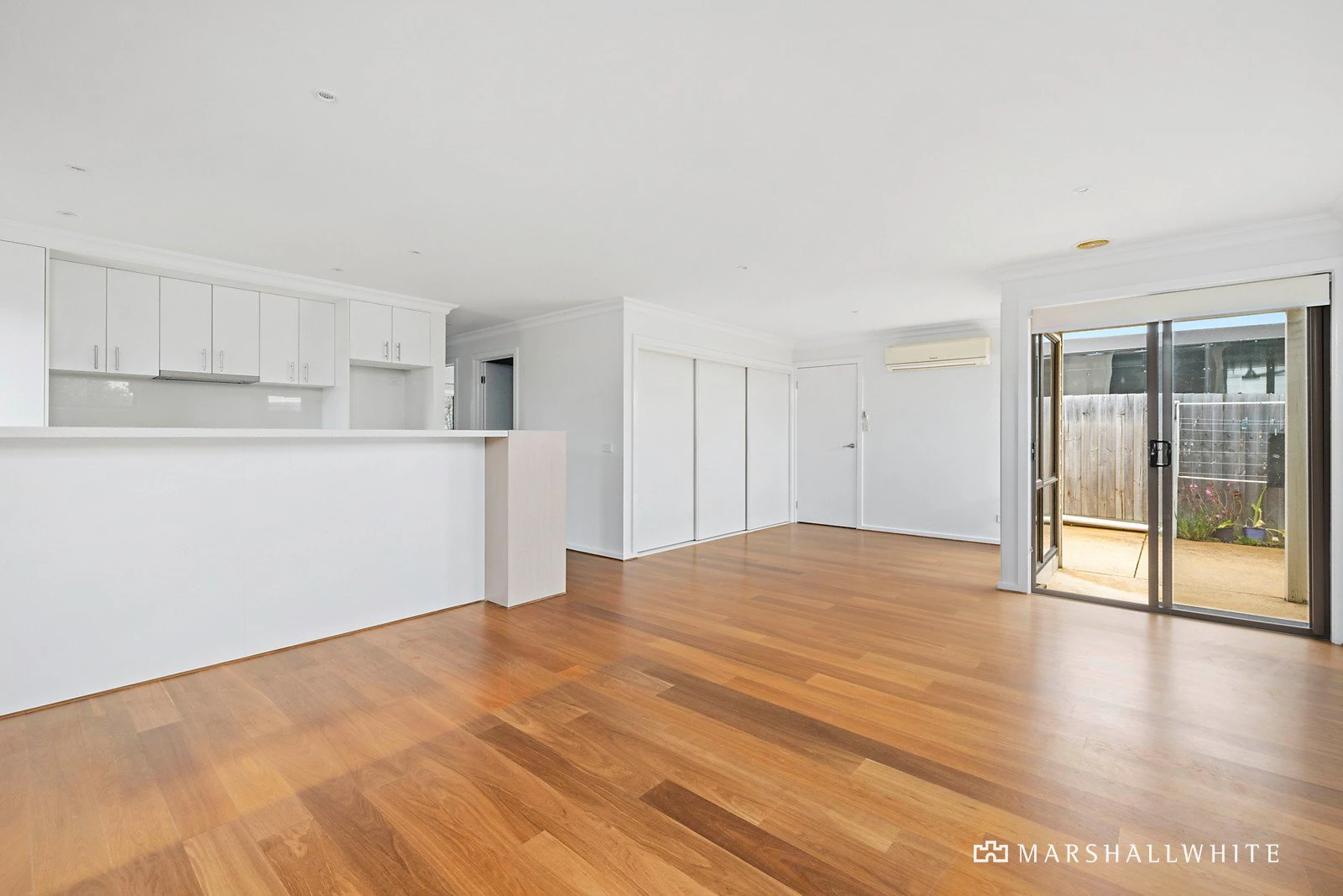 1/7 Wood Street, Mornington, VIC