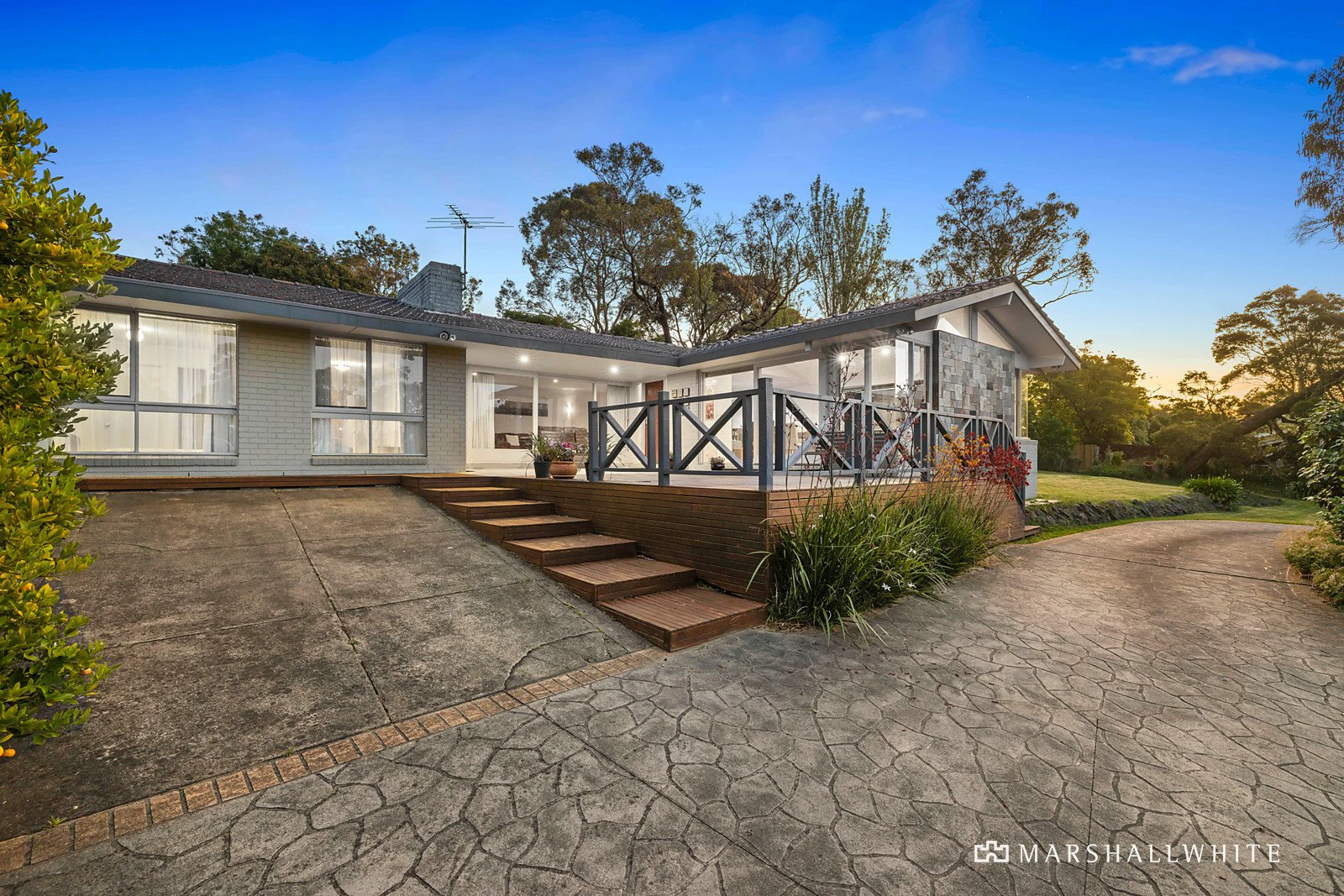 93 Baden Powell Drive, Mount Eliza, VIC
