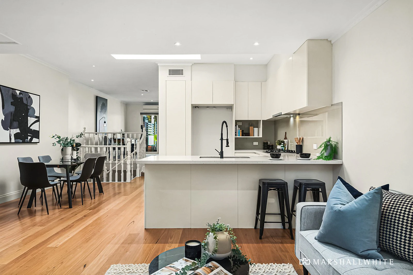 2/225 Wattletree Road, Malvern, VIC