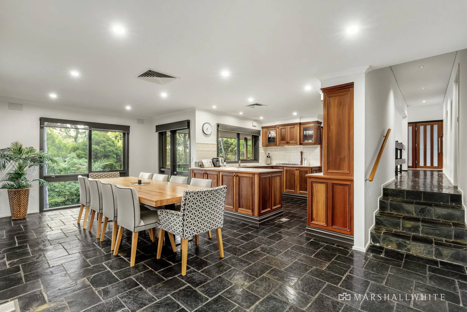 9 Paddys Lane, Park Orchards, VIC