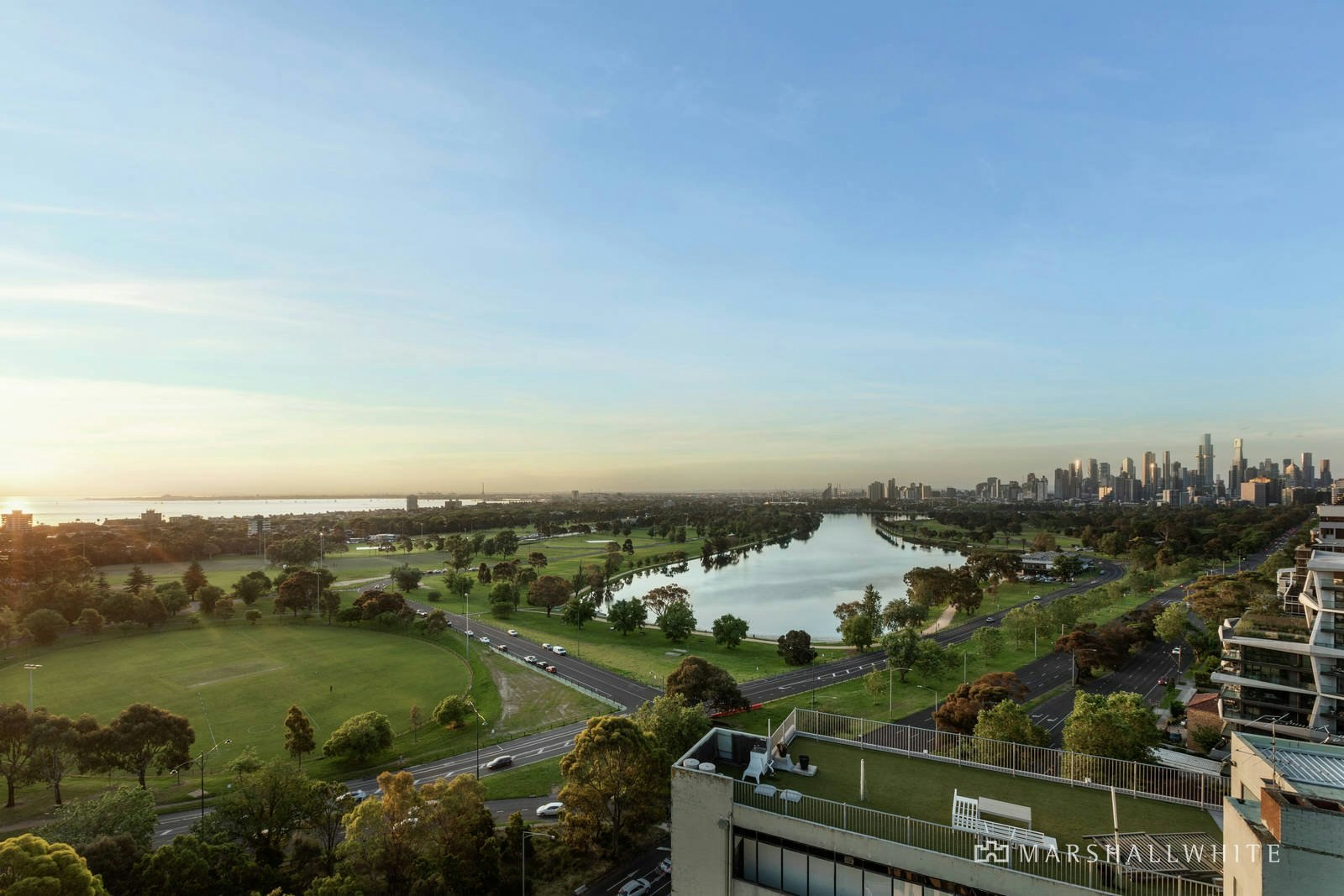 504/82 Queens Road, Melbourne, VIC