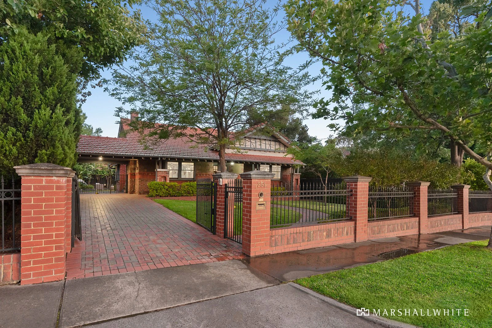 251 Union Road, Surrey Hills, VIC