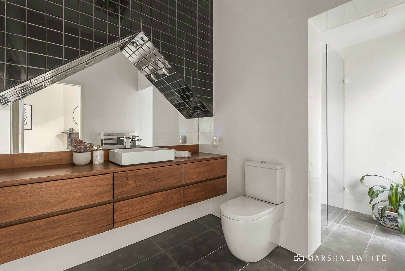 58 Head Street, Brighton, VIC