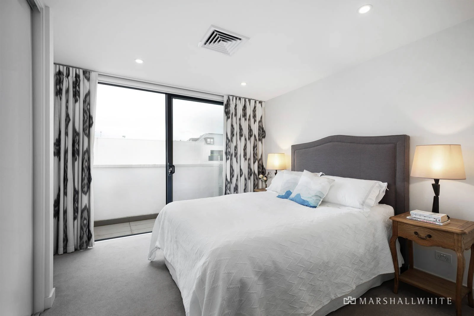 25 Norfolk Place, Malvern, VIC