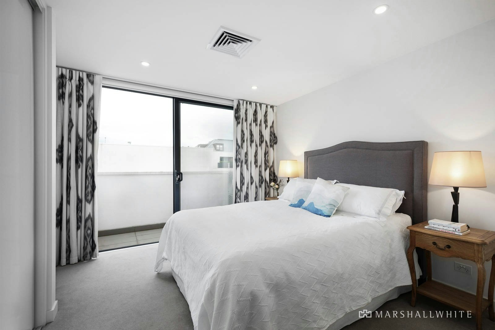 25 Norfolk Place, Malvern, VIC