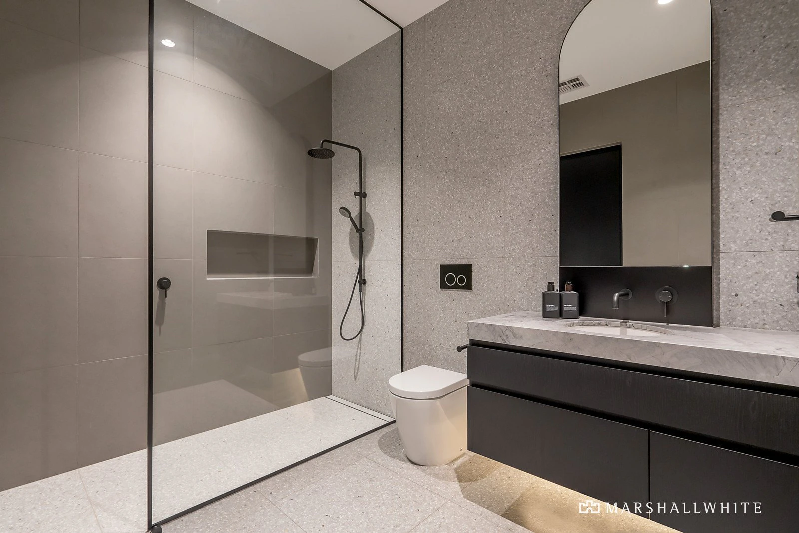 15 Mountfield Avenue, Malvern East, VIC