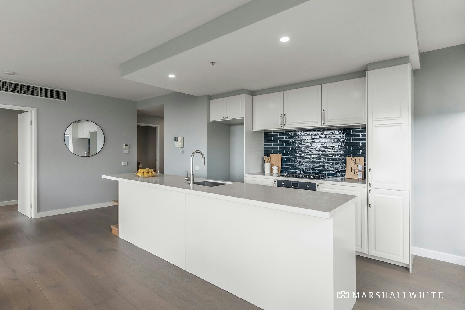 504/82 Queens Road, Melbourne, VIC