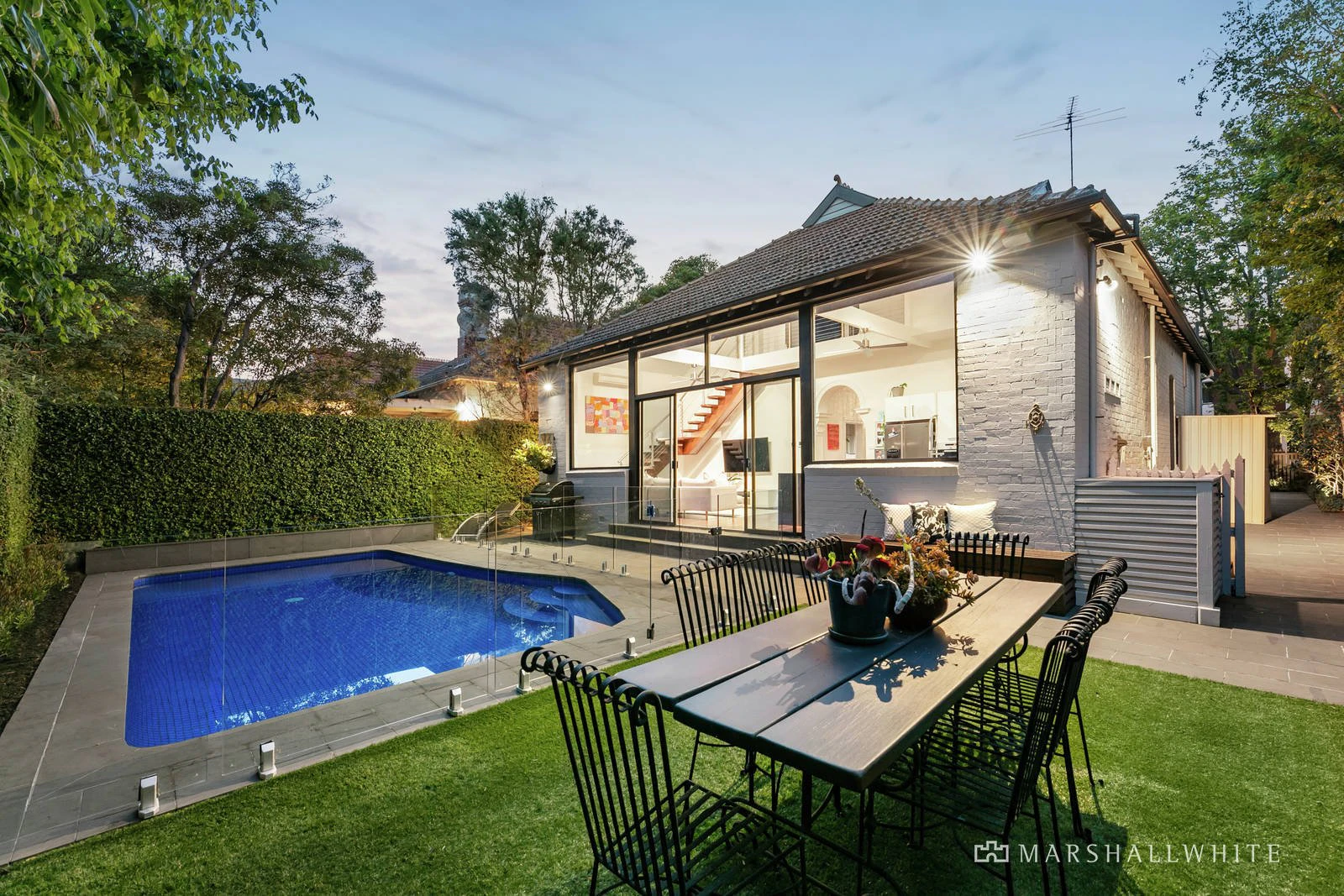 11 Bailey Avenue, Armadale, VIC