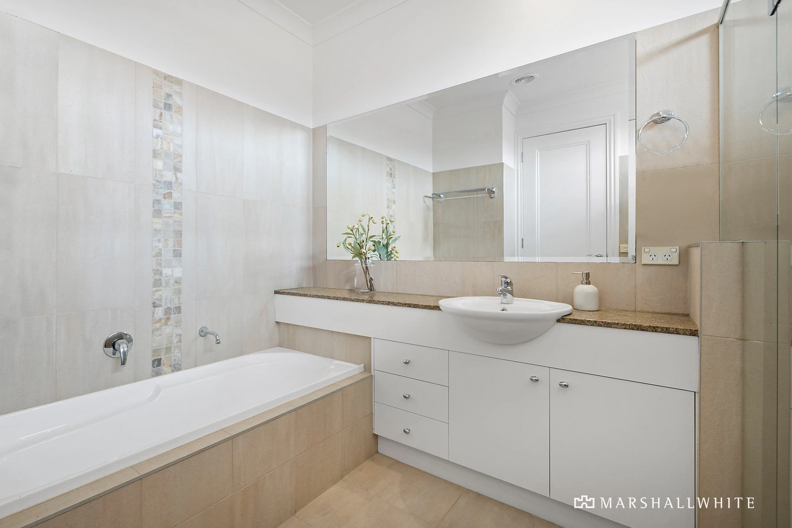 11 May Street, Hampton, VIC