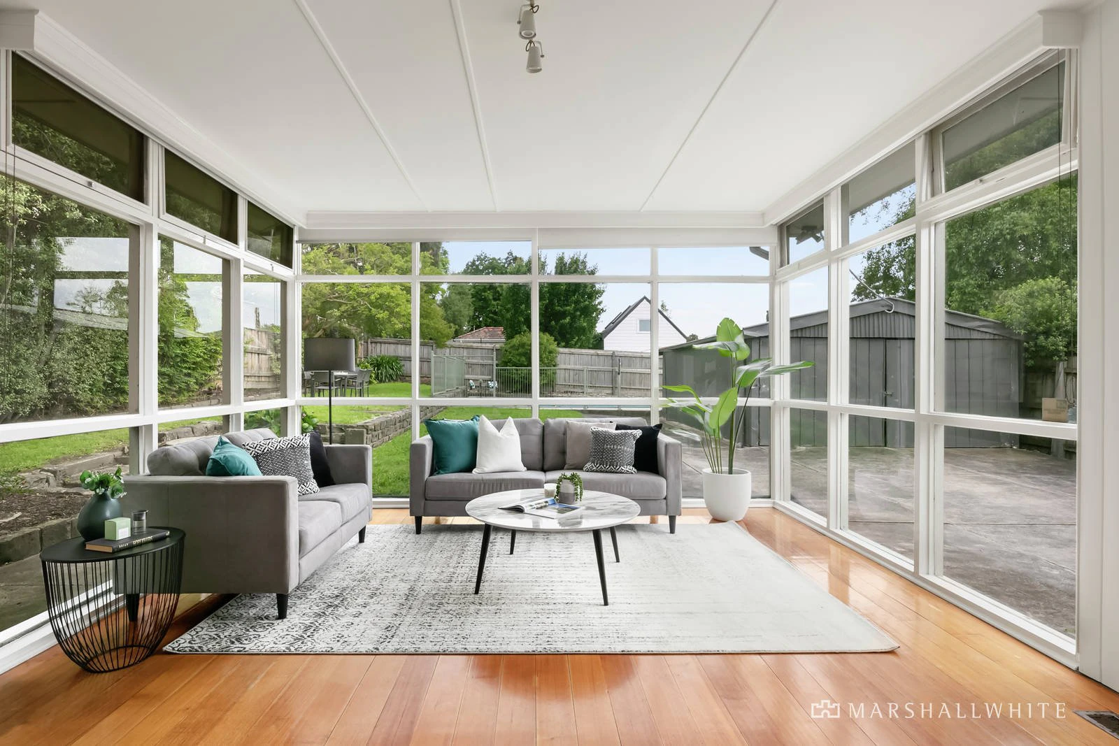 83 Valley Parade, Glen Iris, VIC