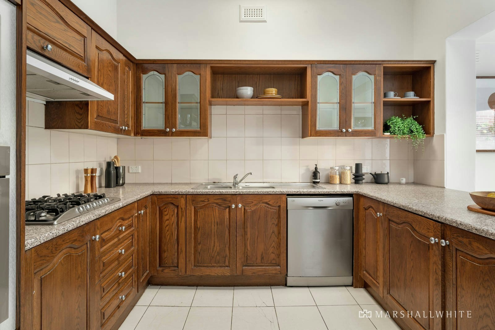 5 Middle Road, Camberwell, VIC