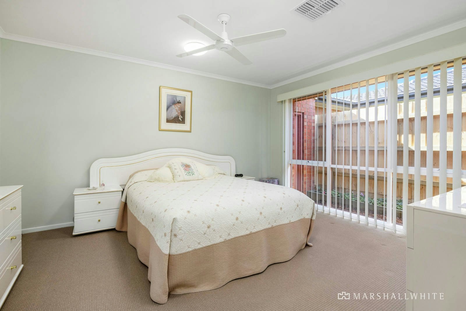 12 Moorhead Avenue, Mornington, VIC