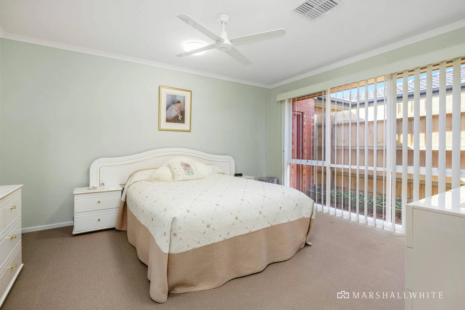 12 Moorhead Avenue, Mornington, VIC