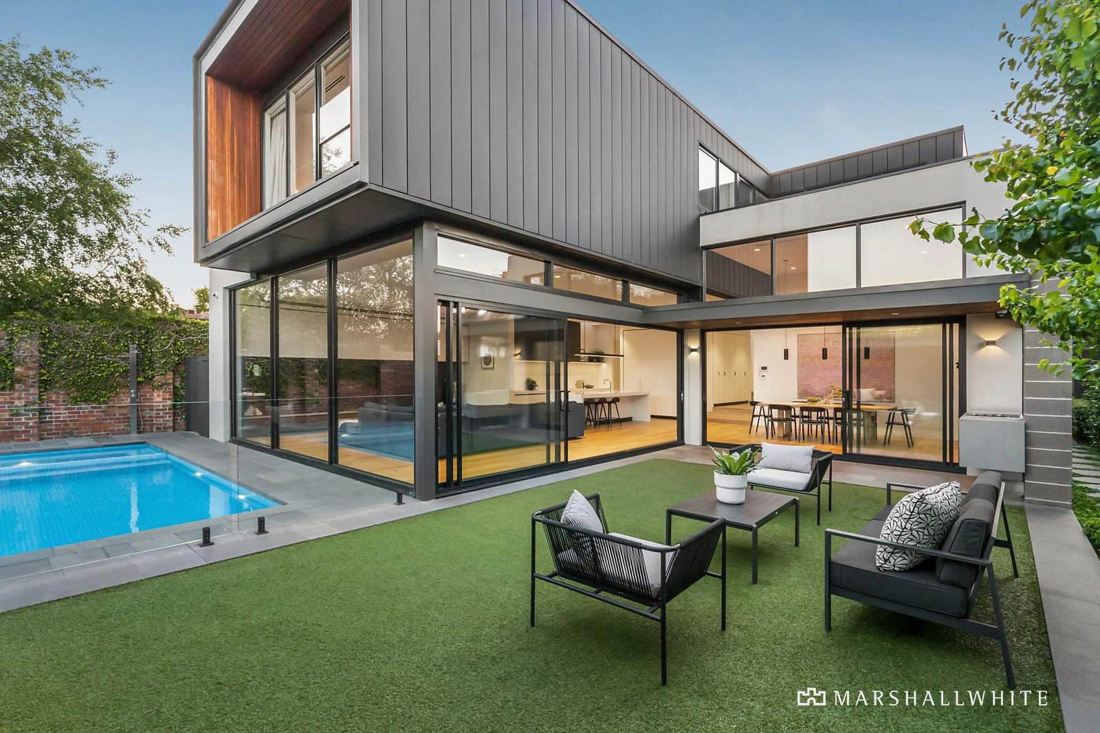 24 Ridgeway Avenue, Kew, VIC