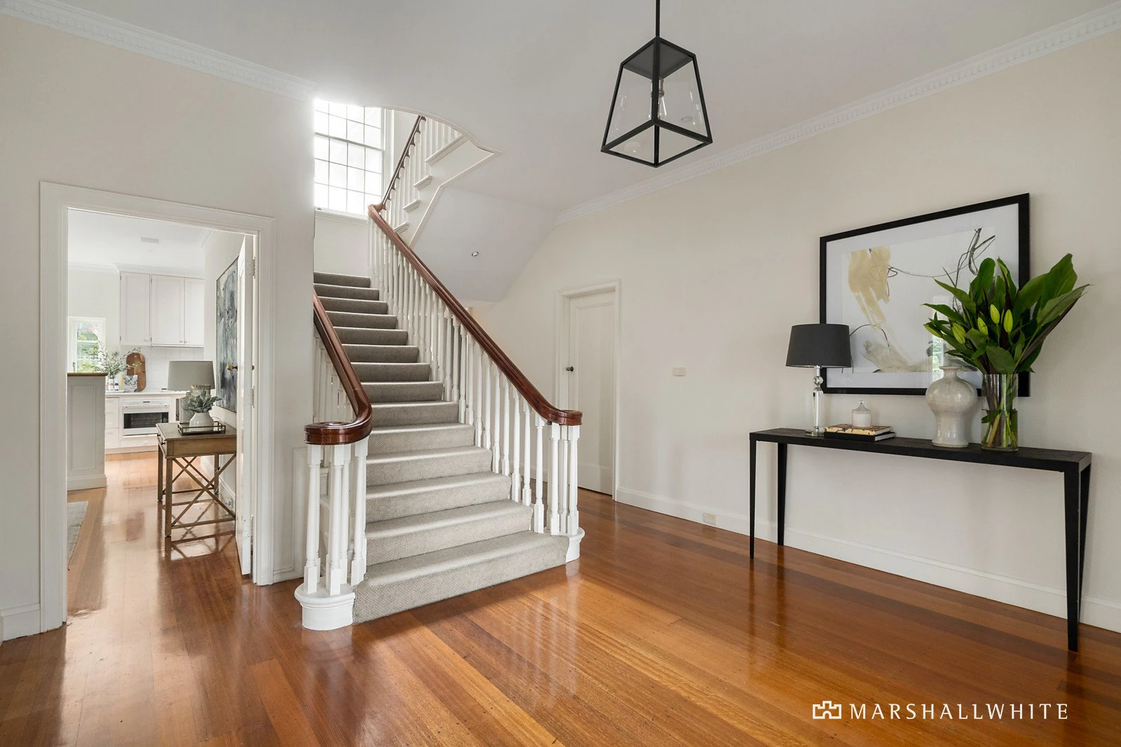 4 Grosvenor Court, Toorak, VIC