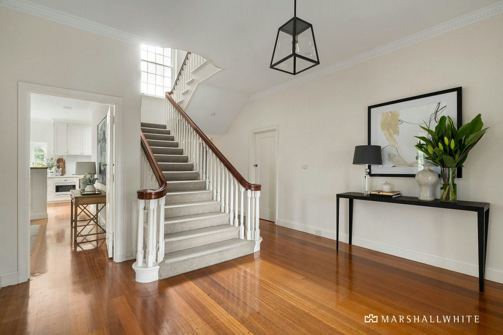 4 Grosvenor Court, Toorak, VIC