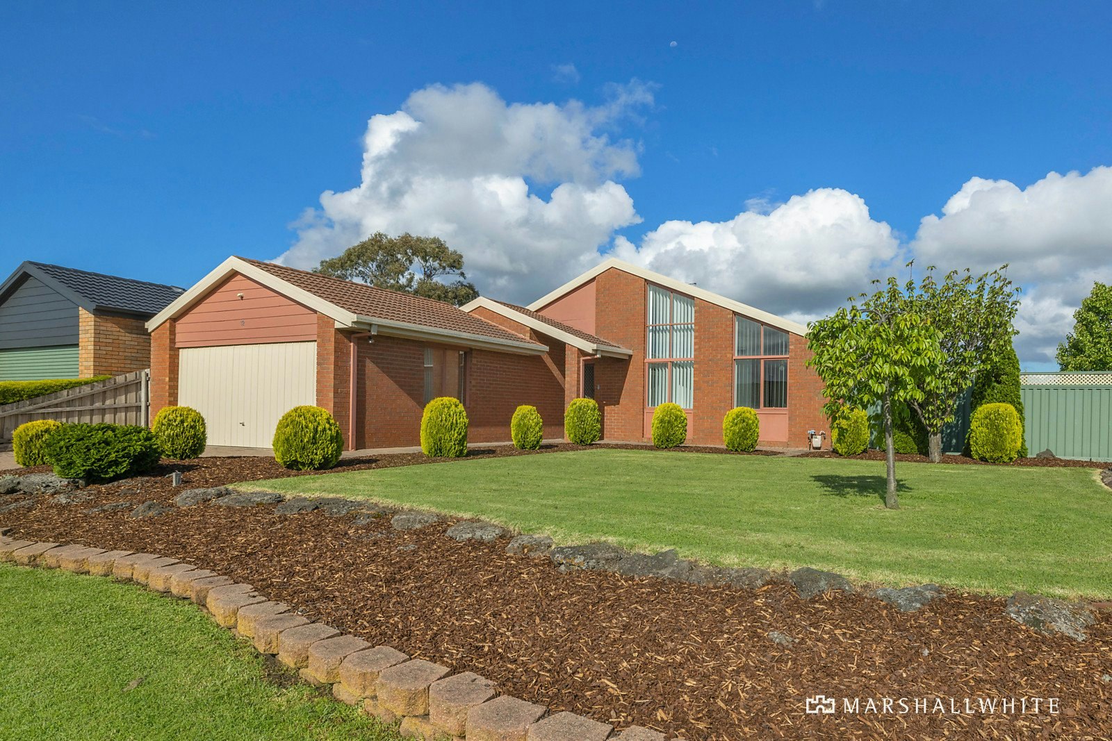 12 Moorhead Avenue, Mornington, VIC