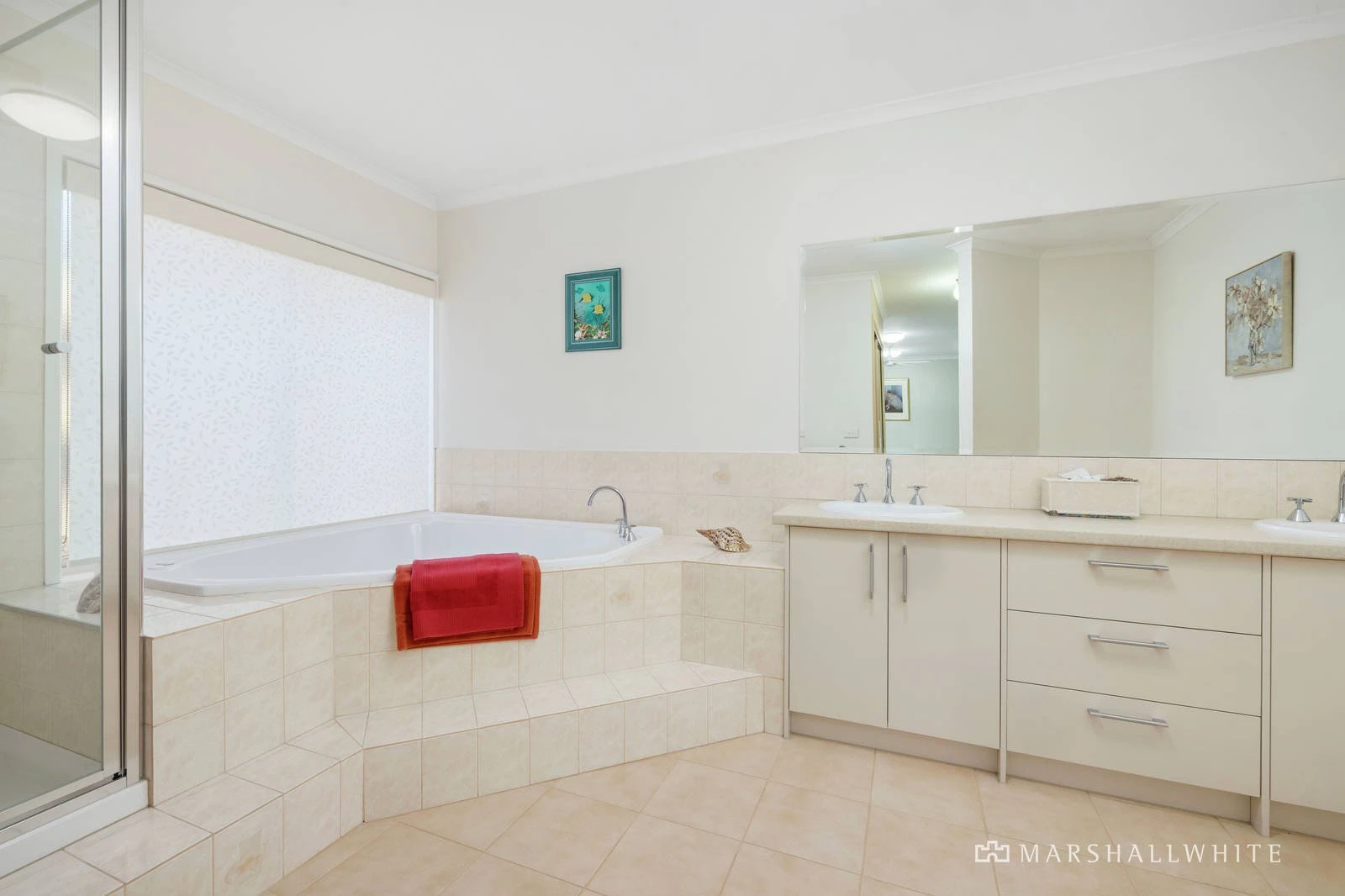 12 Moorhead Avenue, Mornington, VIC