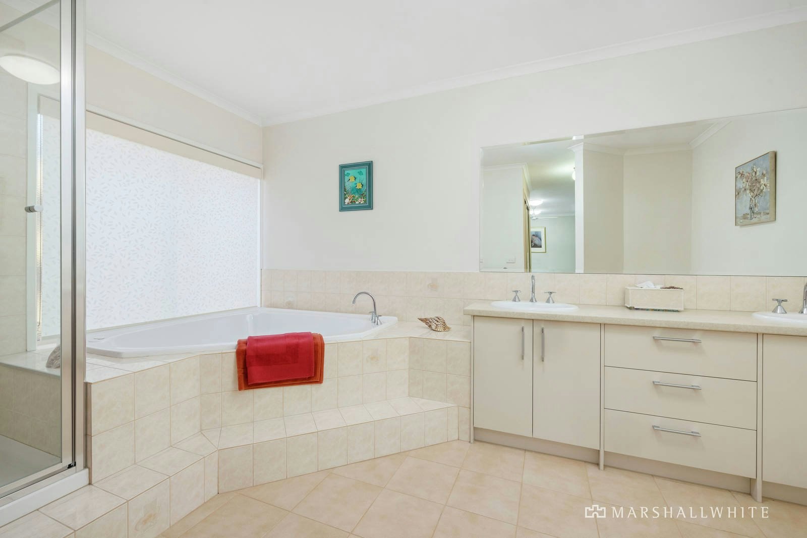 12 Moorhead Avenue, Mornington, VIC