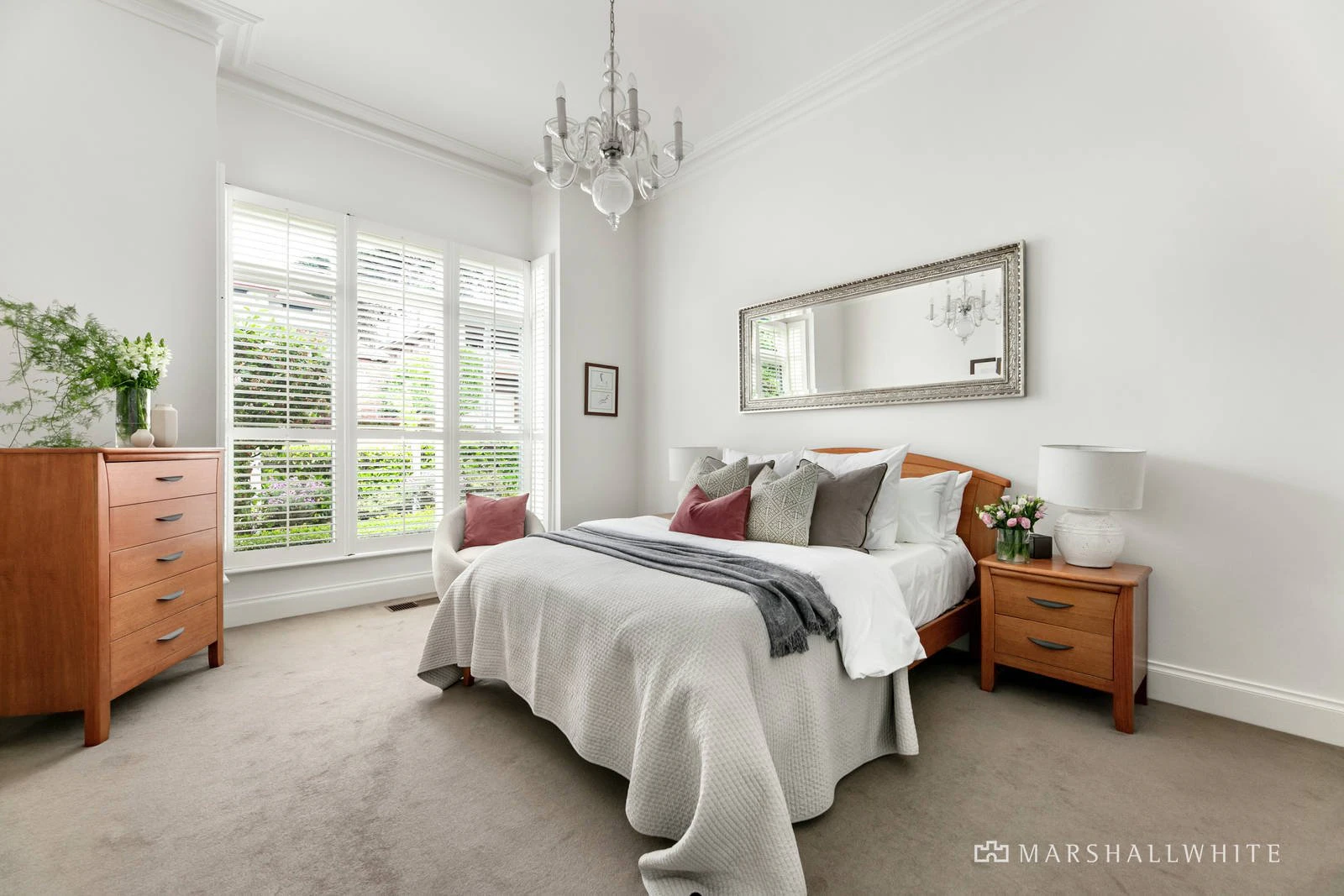 7 Benwerrin Road, Surrey Hills, VIC