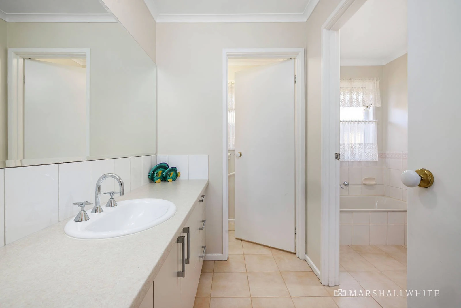 12 Moorhead Avenue, Mornington, VIC