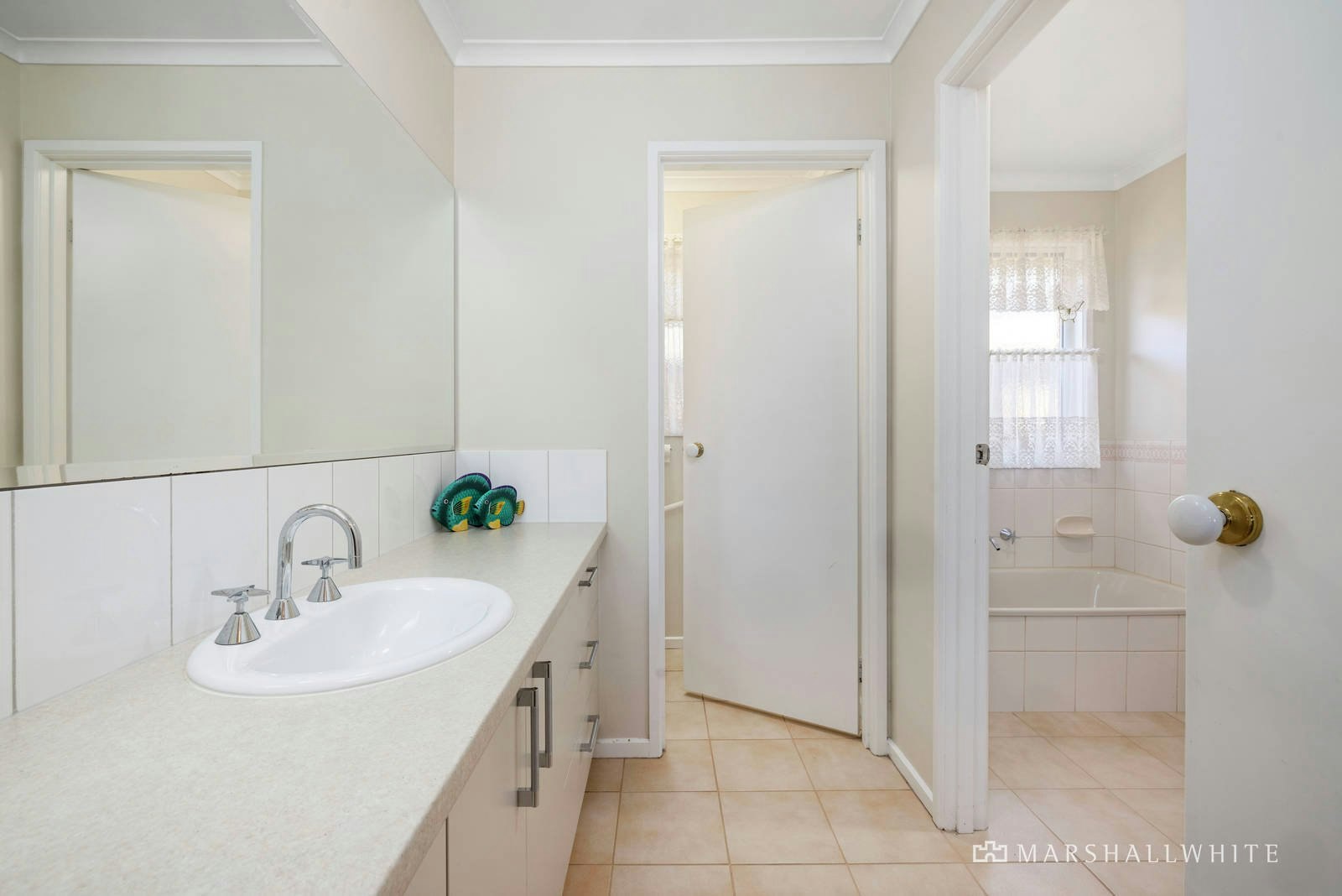 12 Moorhead Avenue, Mornington, VIC