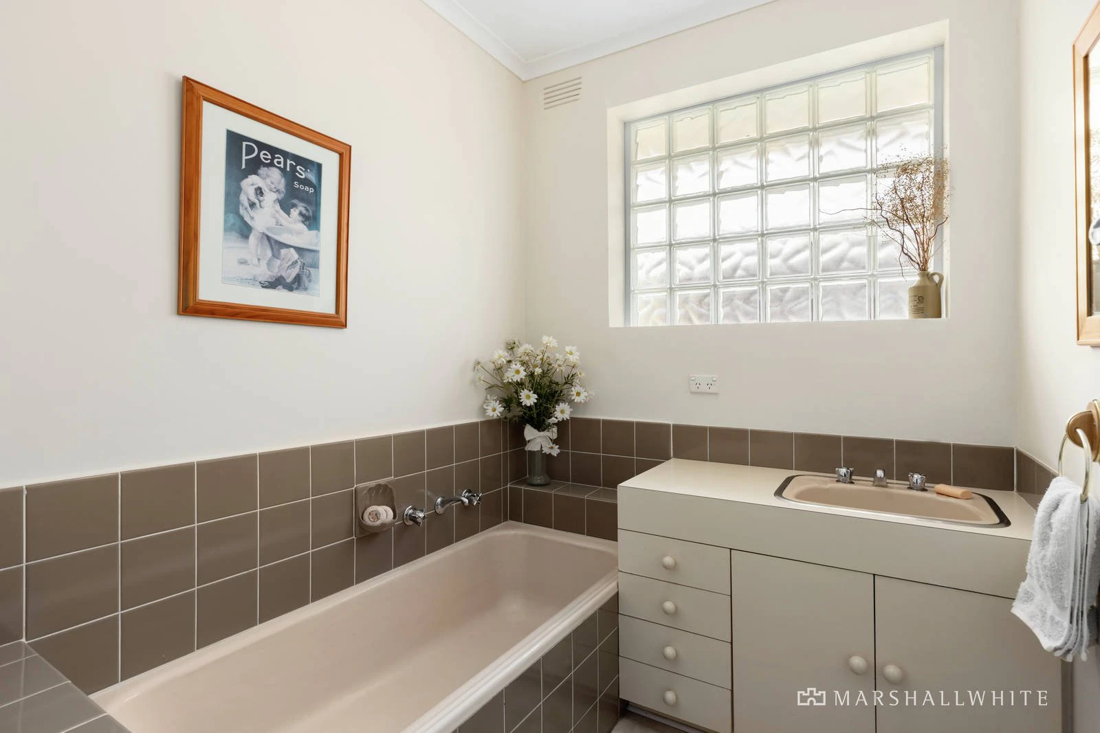 24 Tristania Street, Doncaster East, VIC