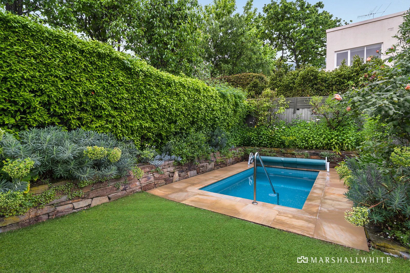 4 Grosvenor Court, Toorak, VIC