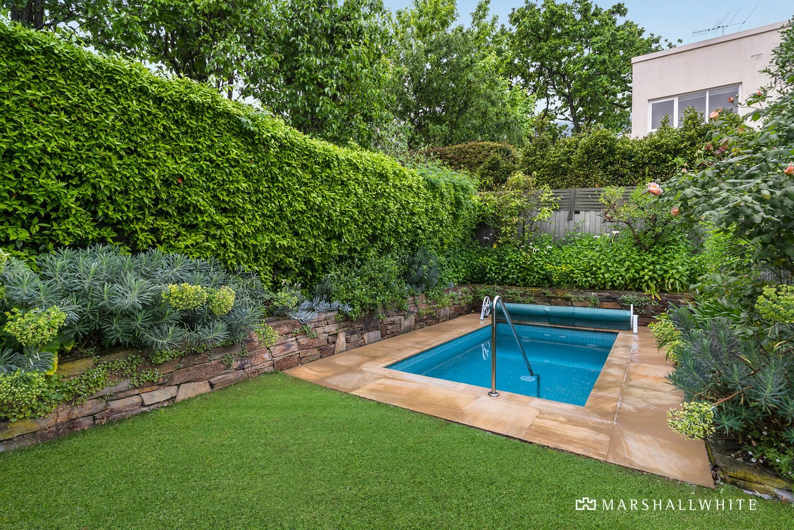 4 Grosvenor Court, Toorak, VIC