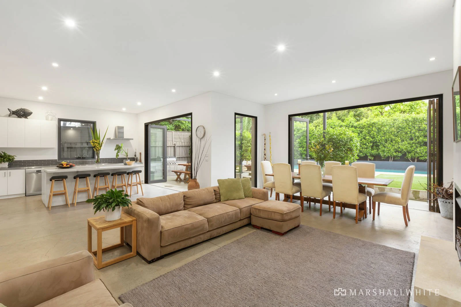 16 Scott Grove, Glen Iris, VIC