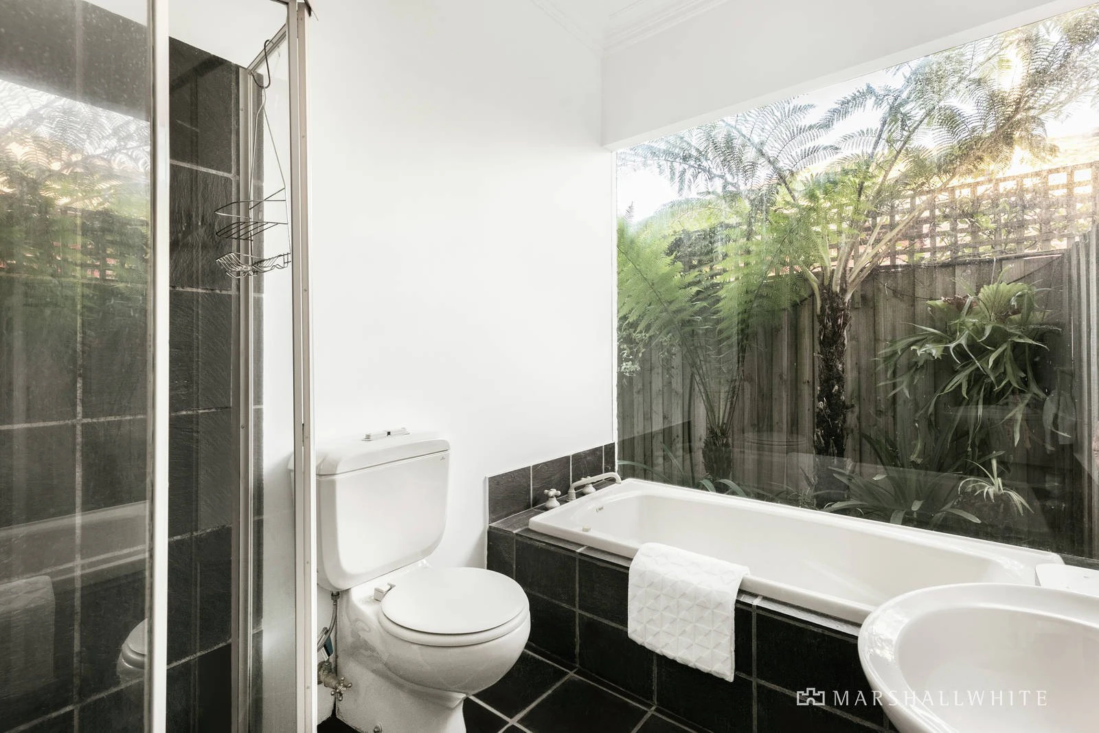 7 Bretonneux Square, Malvern East, VIC