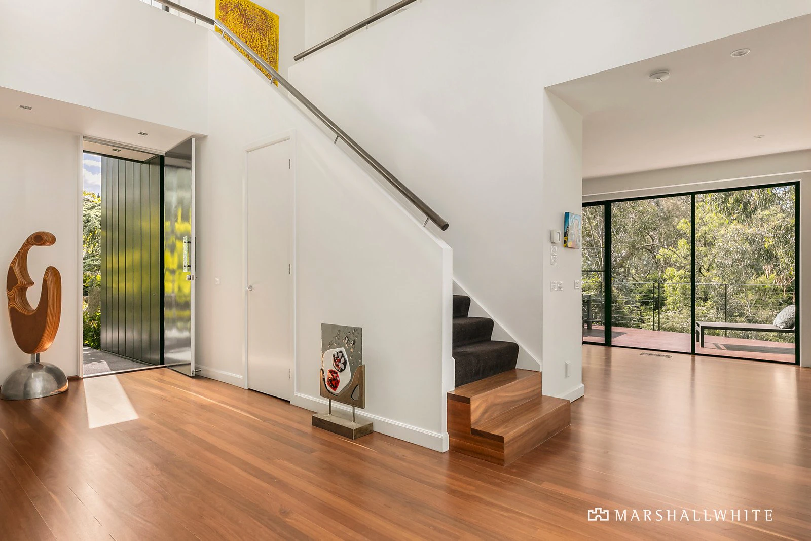 18 Thornbury Crescent, Malvern East, VIC