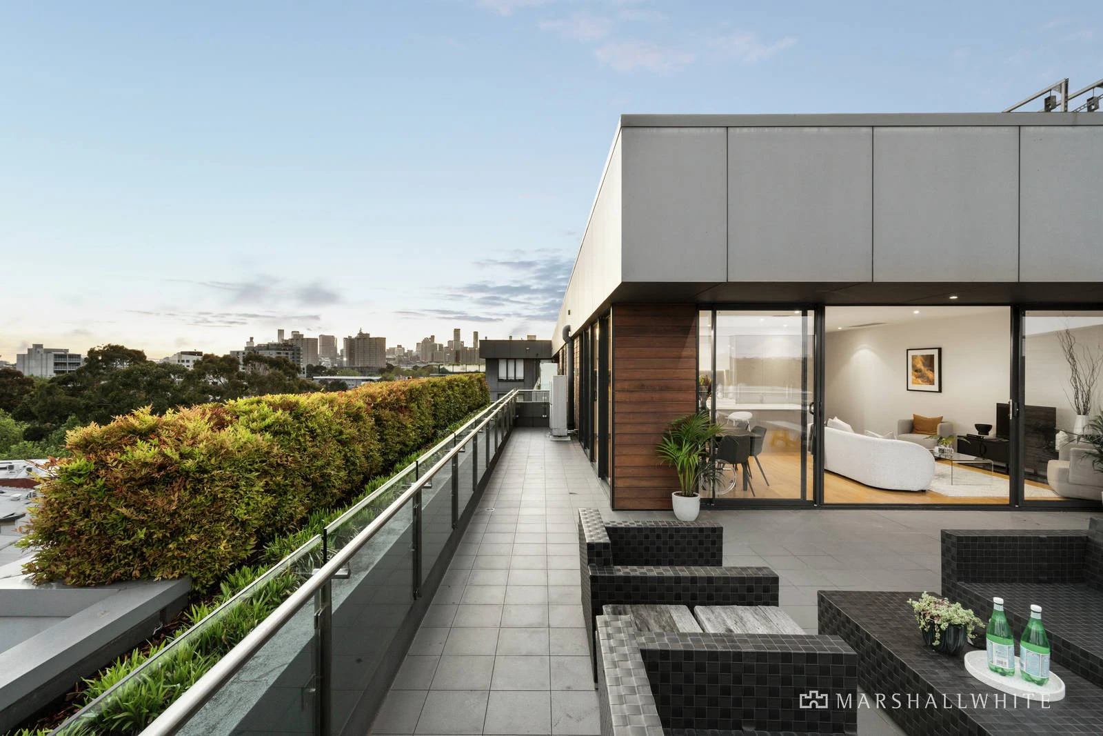 607/88 Trenerry Crescent, Abbotsford, VIC