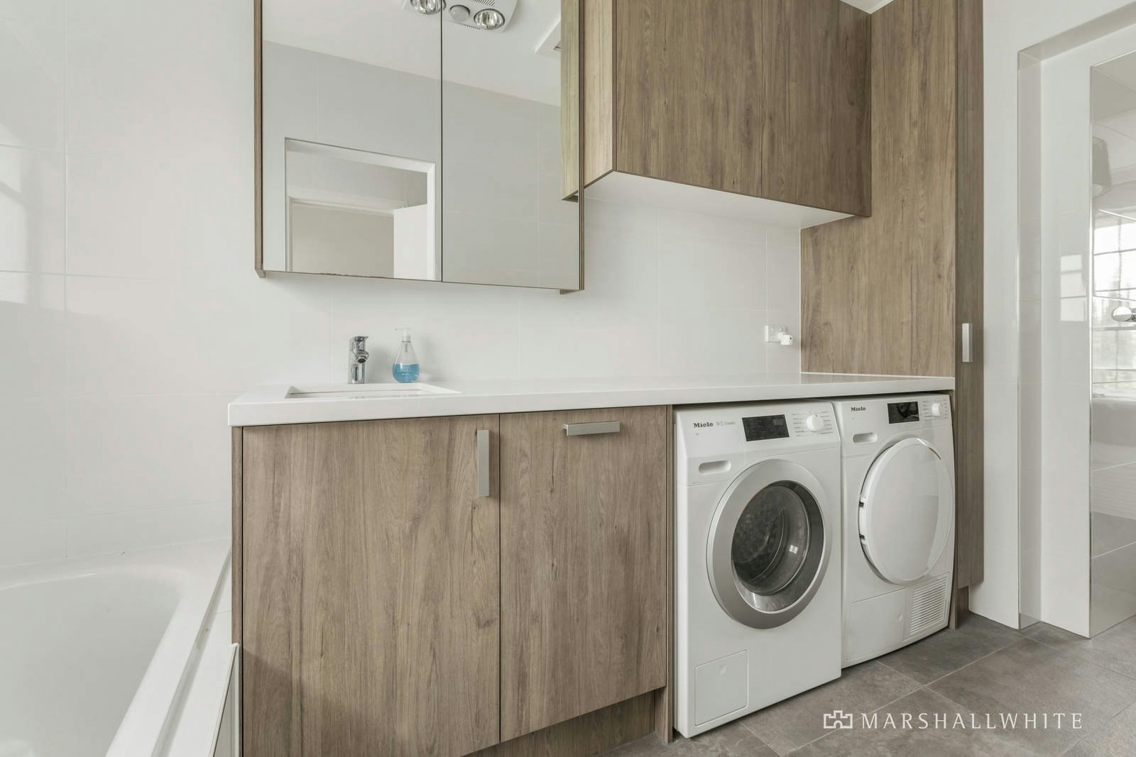 18/38 Grange Road, Toorak, VIC