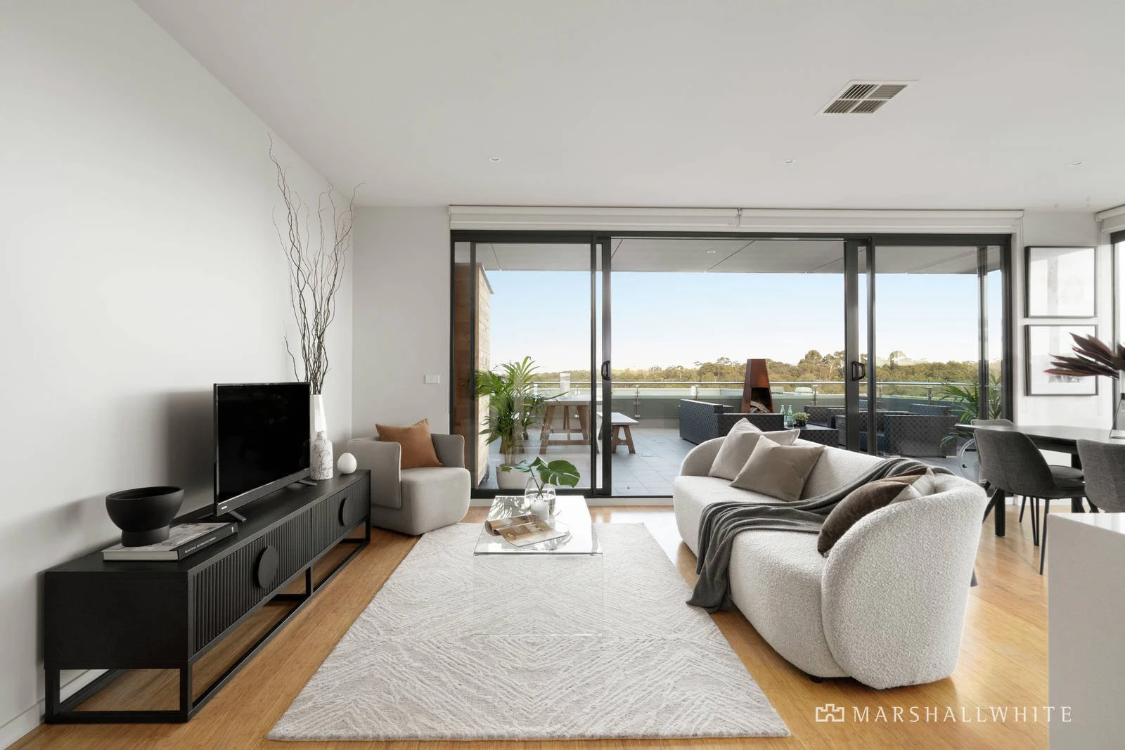 607/88 Trenerry Crescent, Abbotsford, VIC