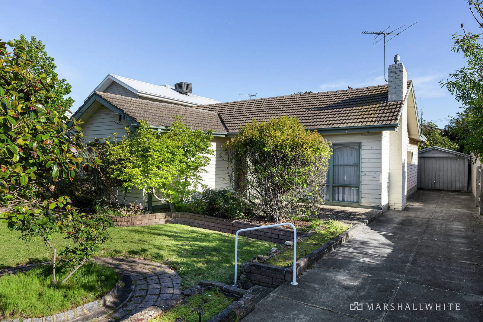 16 Irene Court, Cheltenham, VIC