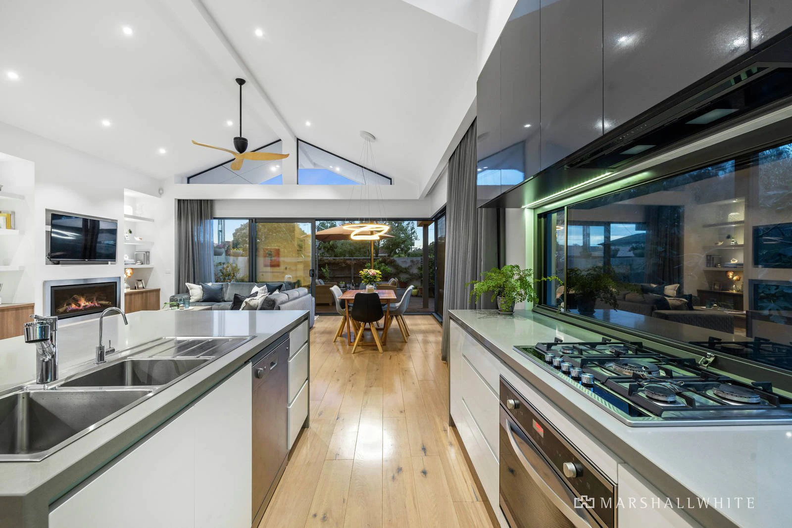 28 Beatty Parade, Mornington, VIC