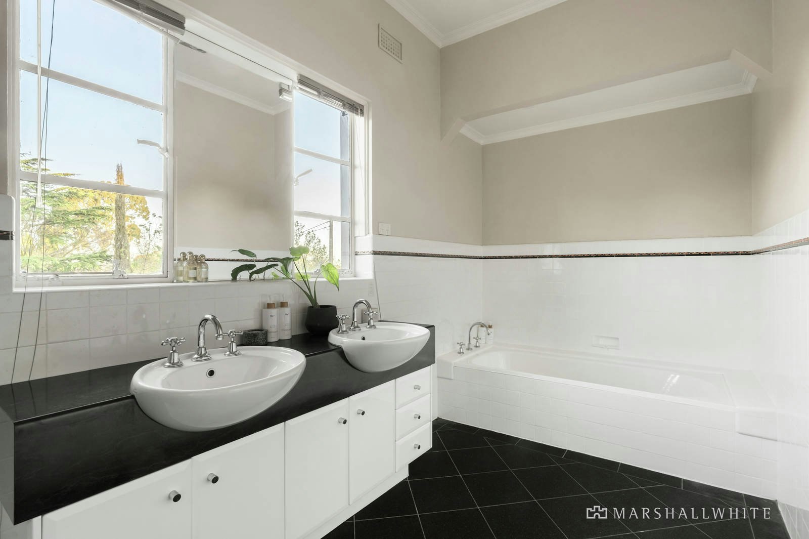 132 Wattle Valley Road, Camberwell, VIC